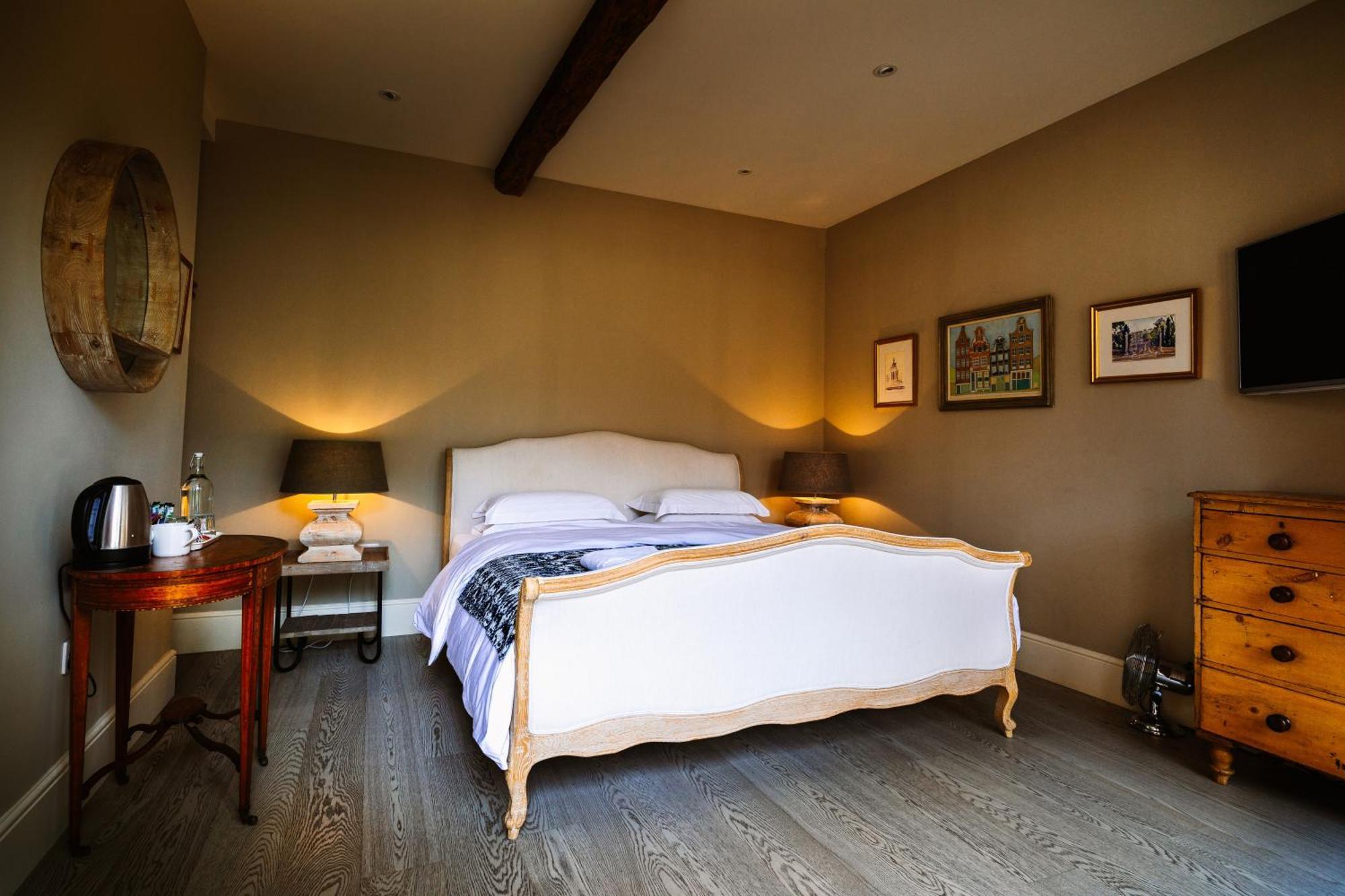 Chippenham Park Garden Rooms Bagian luar foto